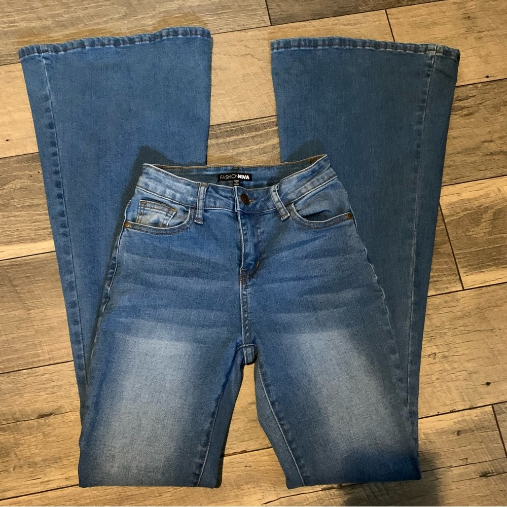 Bootcut jeans